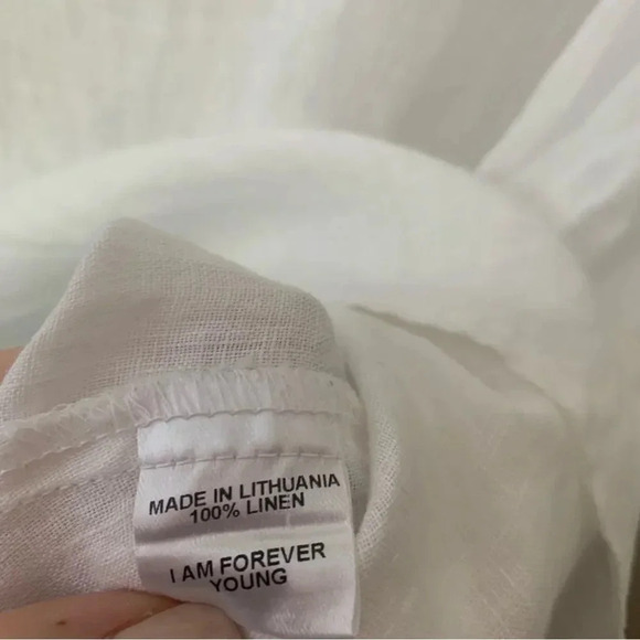 Flax V Pullover Linen Shirt in White Size XS - Picture 8 of 9